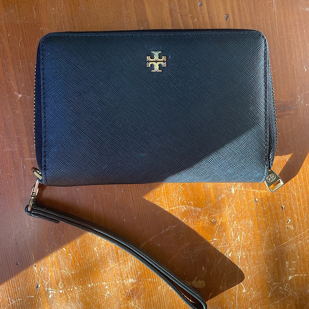 Tory Burch leather wallet/ wristlet